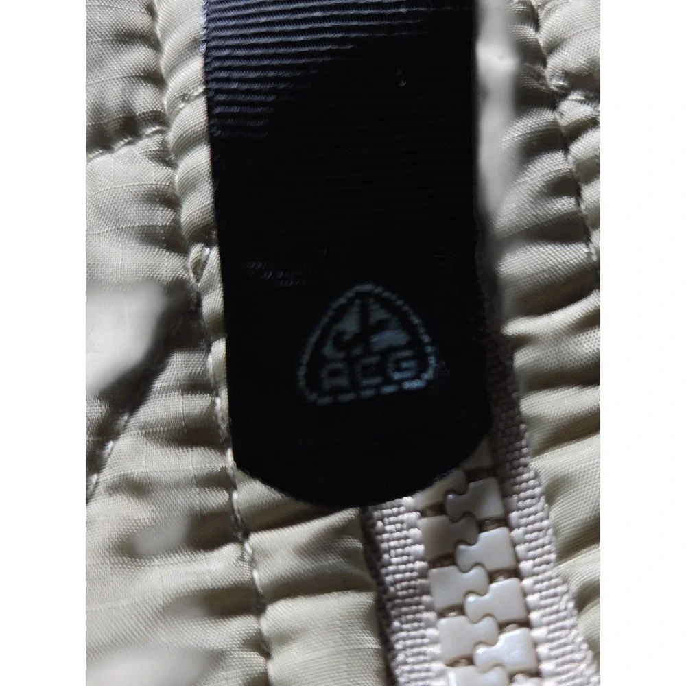 Nike ACG Tan Quilted Thermal Layer Full Zip Jacket‎ Lightweight XL